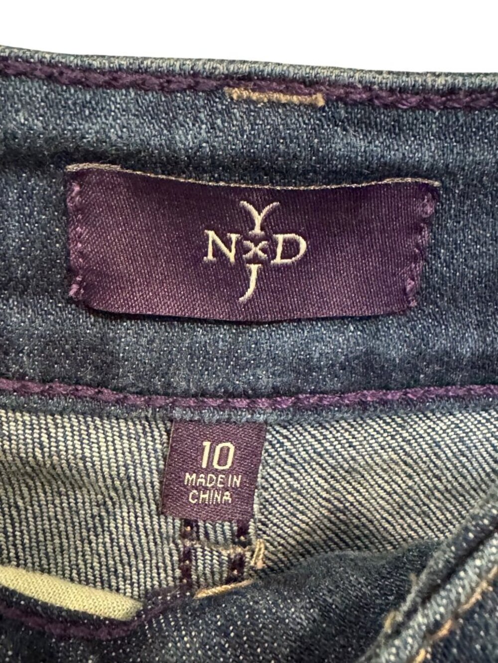 NYDJ Womens Denim Capri Jeans Size 10 Dark Wash Mid Rise - Picture 3 of 7
